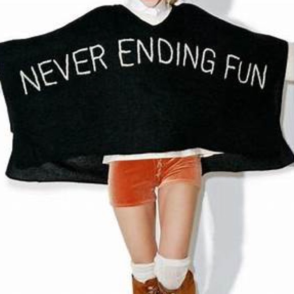 WILDFOX COUTURE 'Never Ending Fun' Knit Poncho - Picture 2 of 15